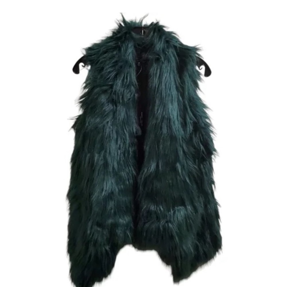Romeo and Juliet Emerald Green Faux Fur Vest
